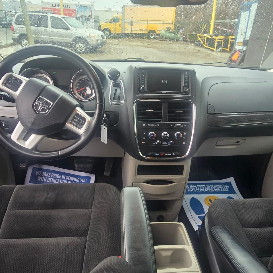 2017 Dodge Grand Caravan 4dr Wgn SXT Photo