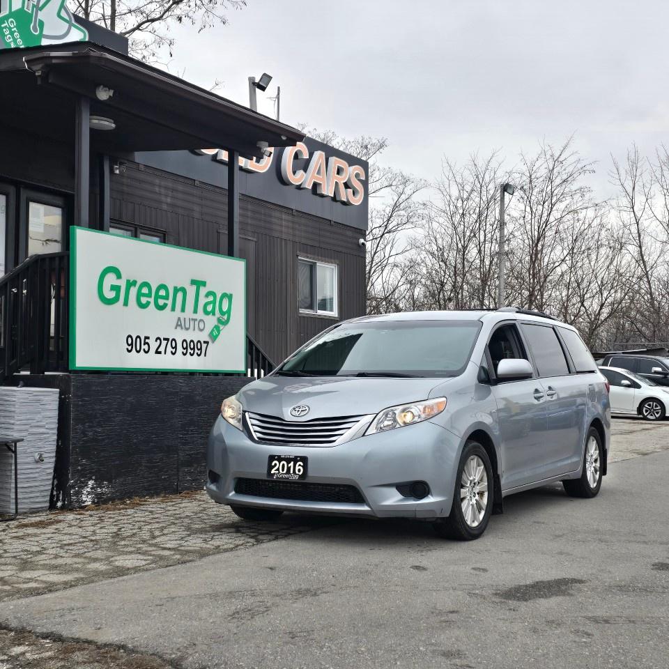 2016 Toyota Sienna 5dr LE 7-Pass AWD Photo