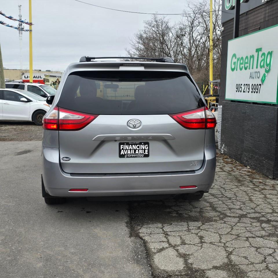 2016 Toyota Sienna 5dr LE 7-Pass AWD Photo