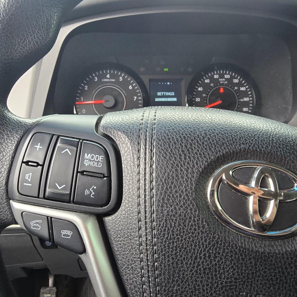 2016 Toyota Sienna 5dr LE 7-Pass AWD Photo