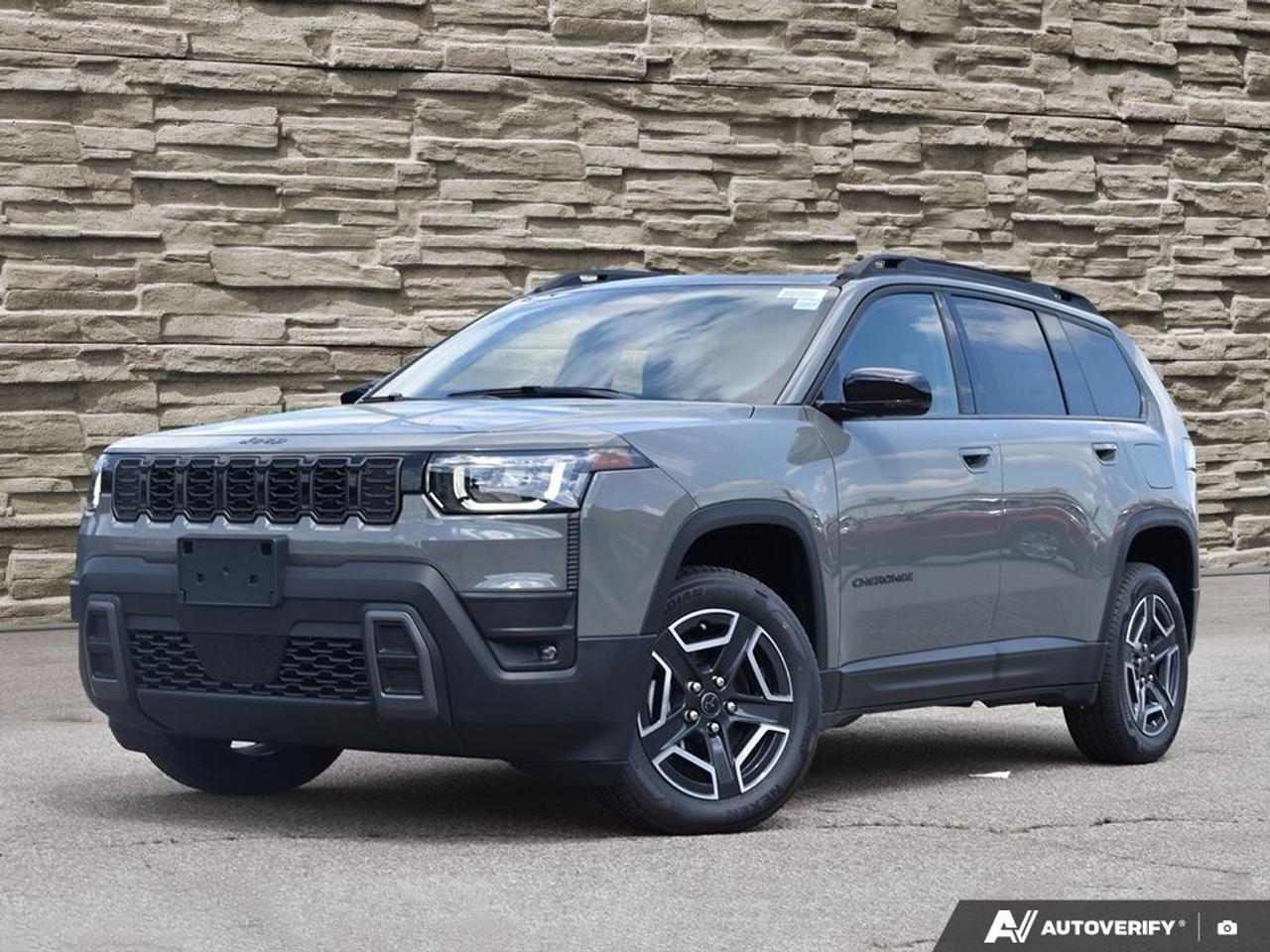 2026 Jeep Cherokee Laredo/Limited 4dr 4x4 Photo0