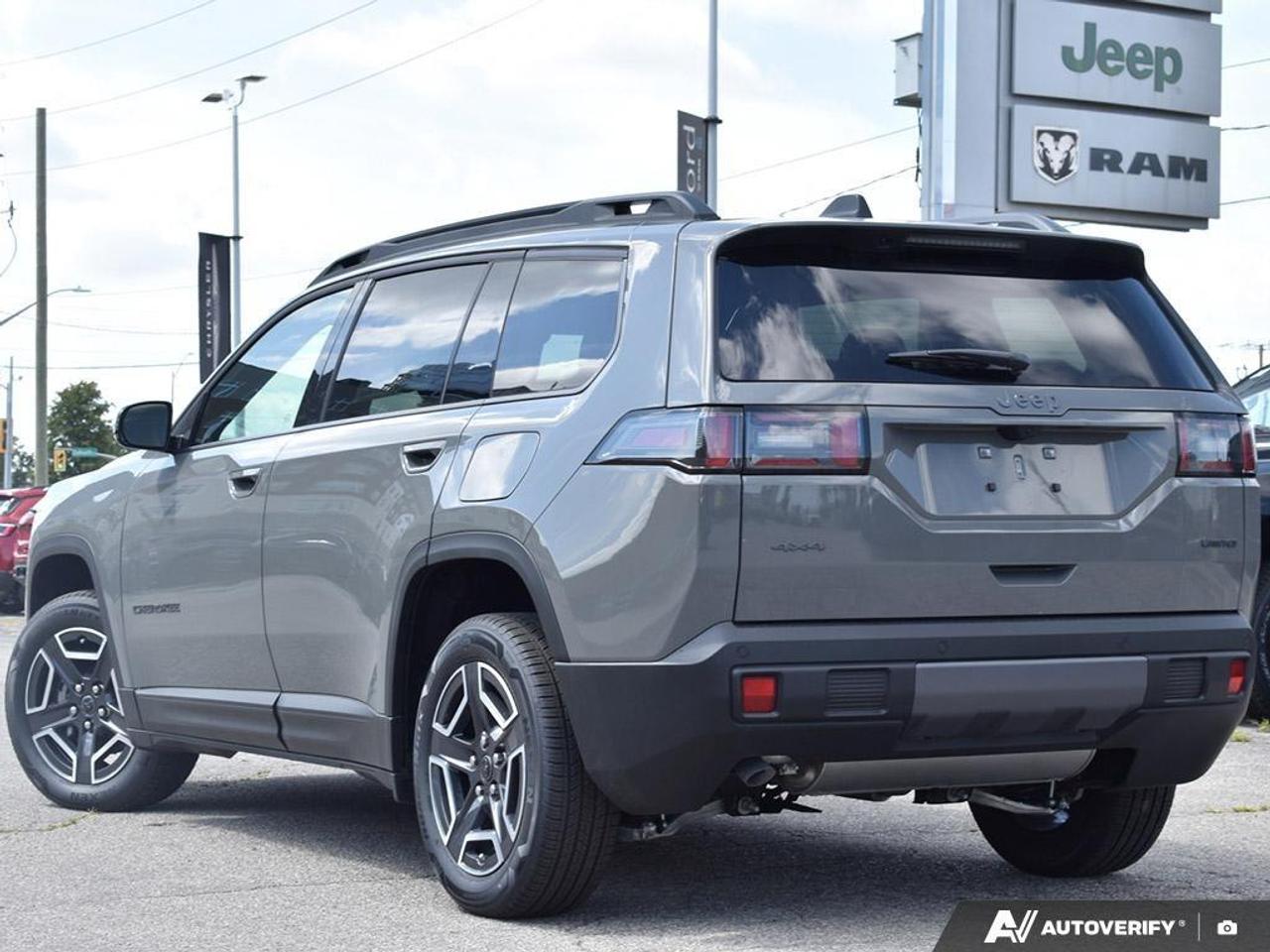 2026 Jeep Cherokee Laredo/Limited 4dr 4x4 Photo