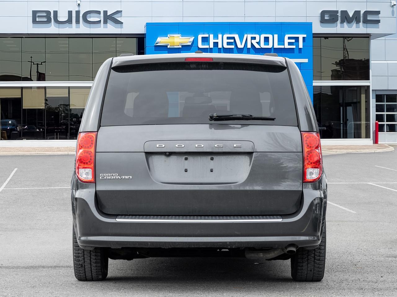 2018 Dodge Grand Caravan SXT Premium Plus   Rear DVD   Navigation Photo