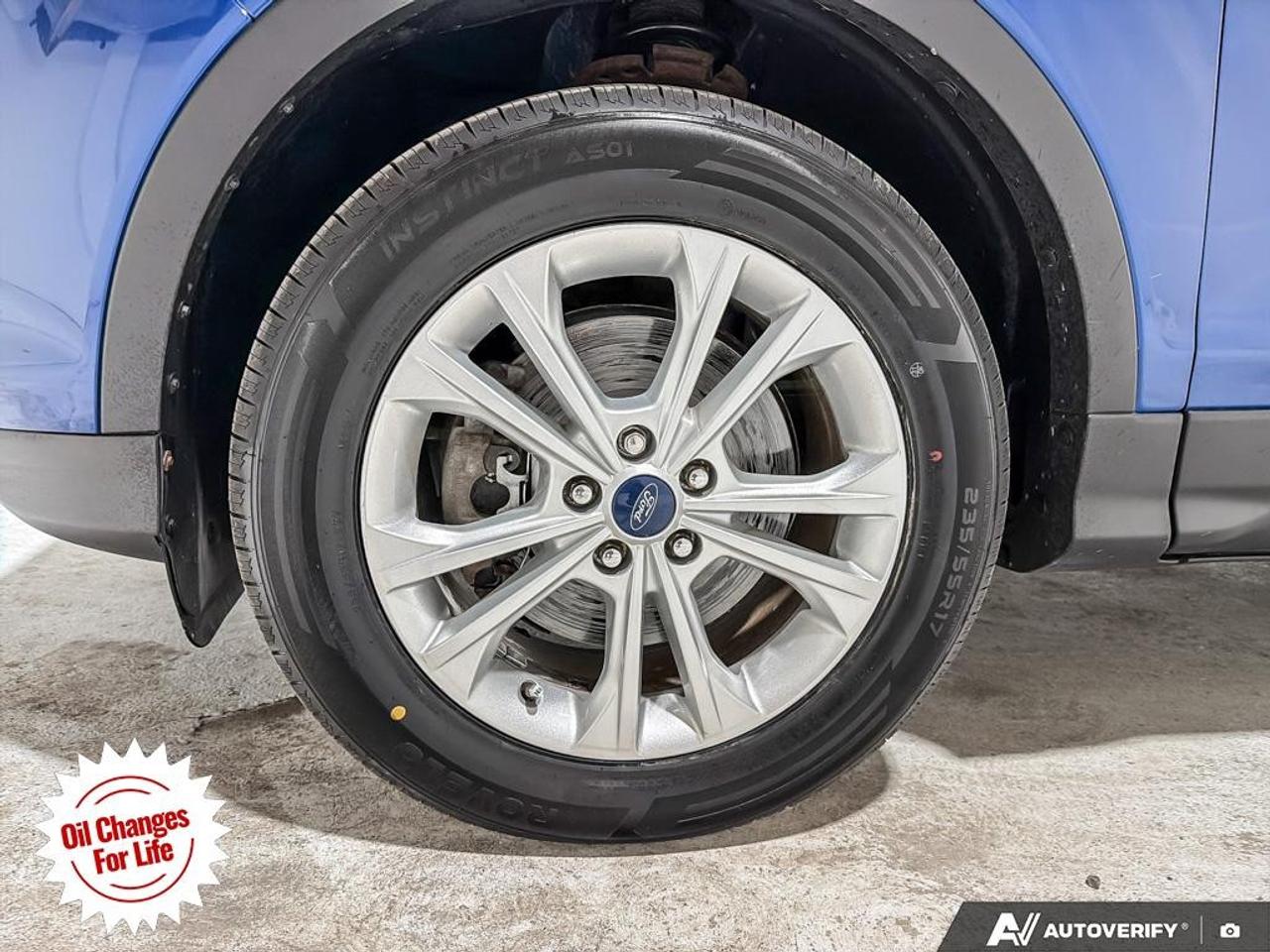 2019 Ford Escape SEL 4WD Photo