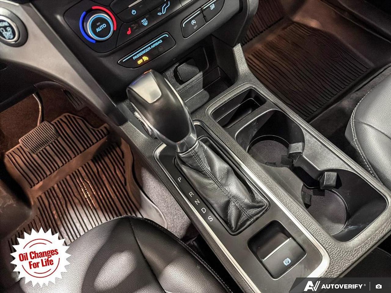 2019 Ford Escape SEL 4WD Photo