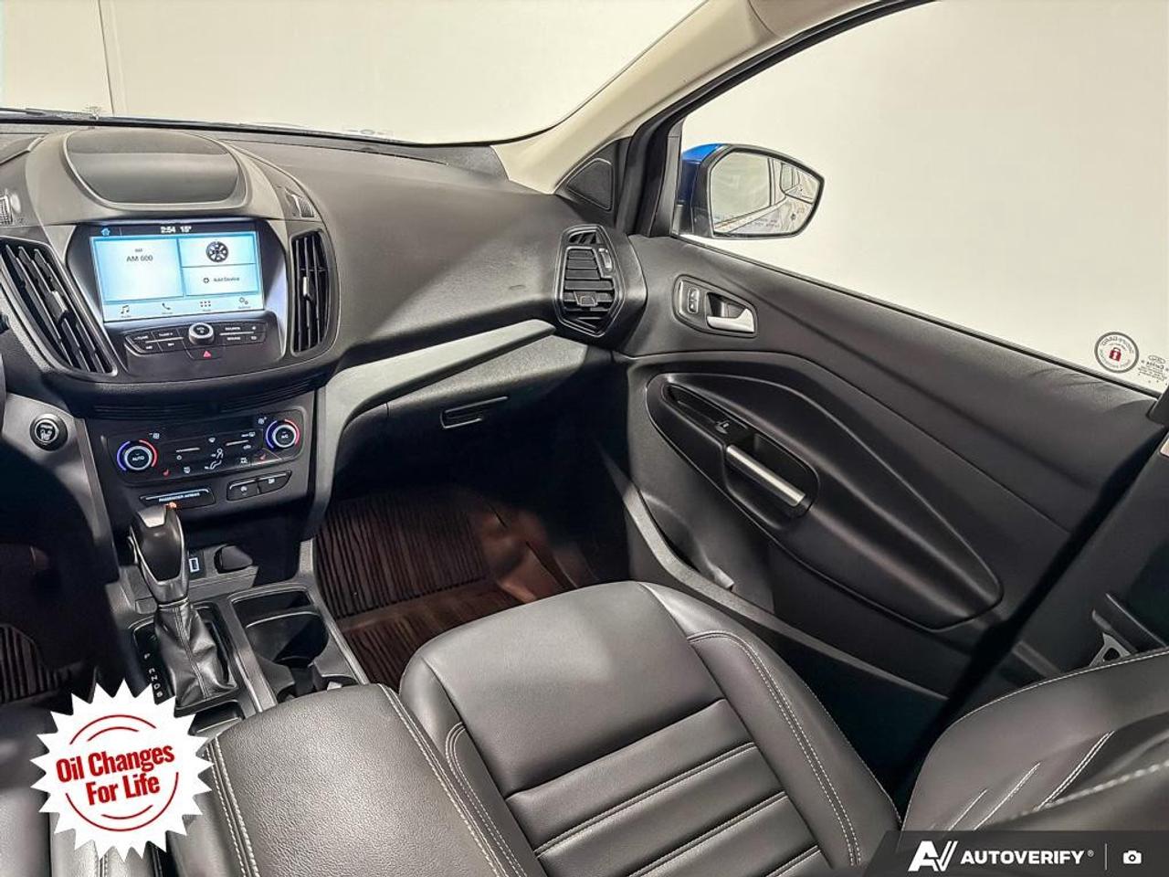 2019 Ford Escape SEL 4WD Photo