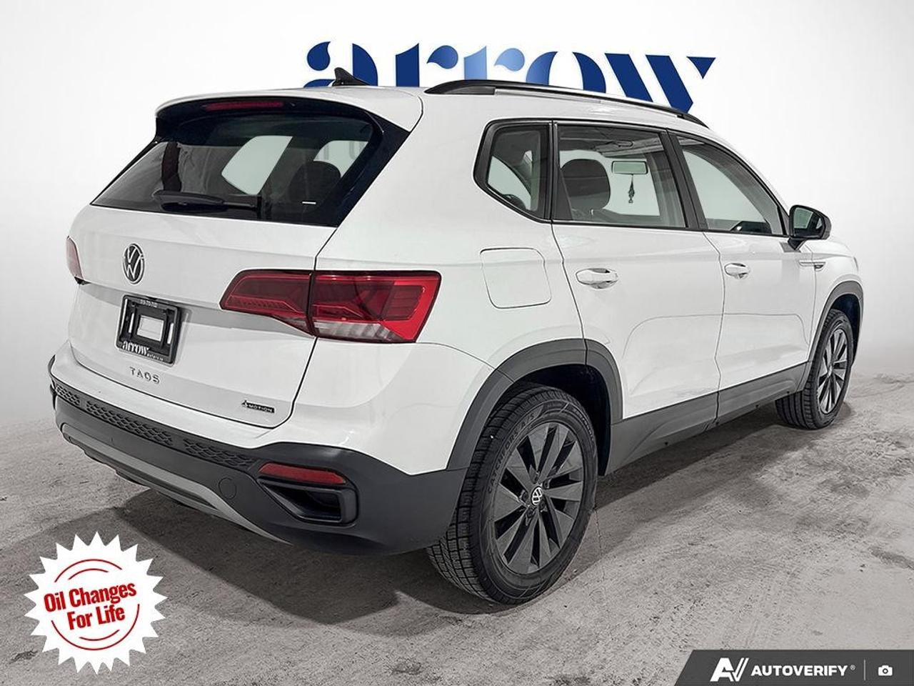 2022 Volkswagen Taos Trendline 4Motion Photo