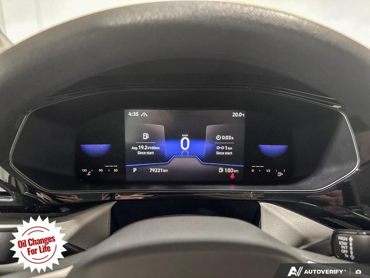 2022 Volkswagen Taos Trendline 4Motion Photo