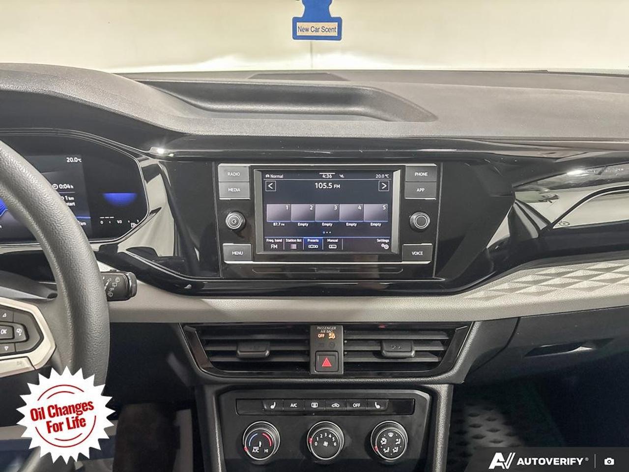 2022 Volkswagen Taos Trendline 4Motion Photo