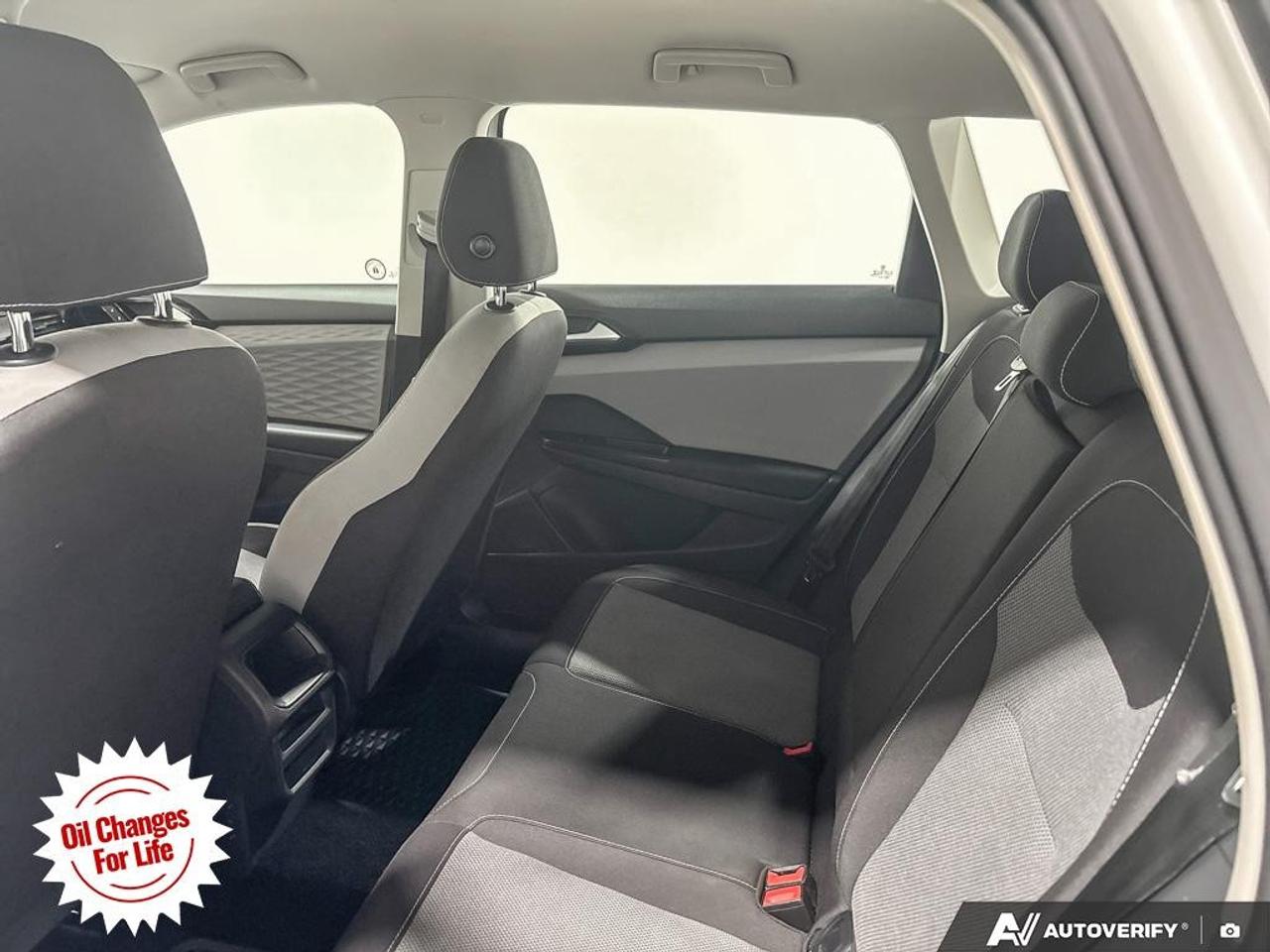 2022 Volkswagen Taos Trendline 4Motion Photo