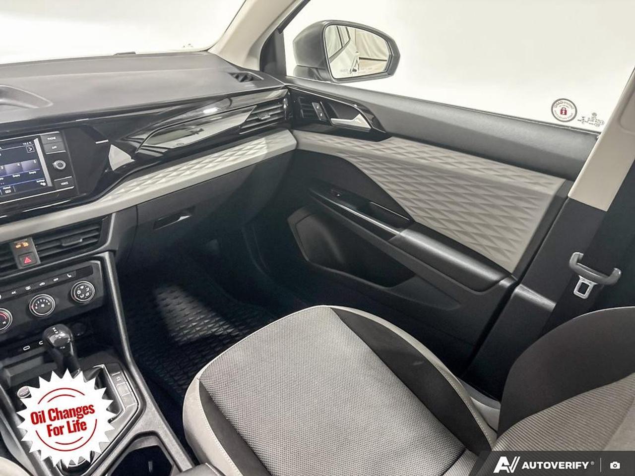 2022 Volkswagen Taos Trendline 4Motion Photo