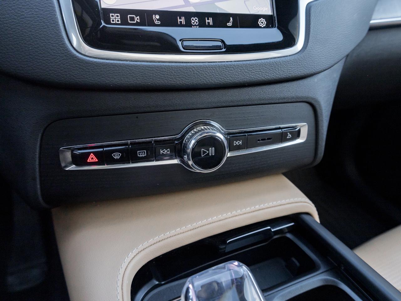 2024 Volvo XC90 Hybrid T8 eAWD PHEV Ultimate 7-Seater TRADE IN  VOLVO CPO Photo