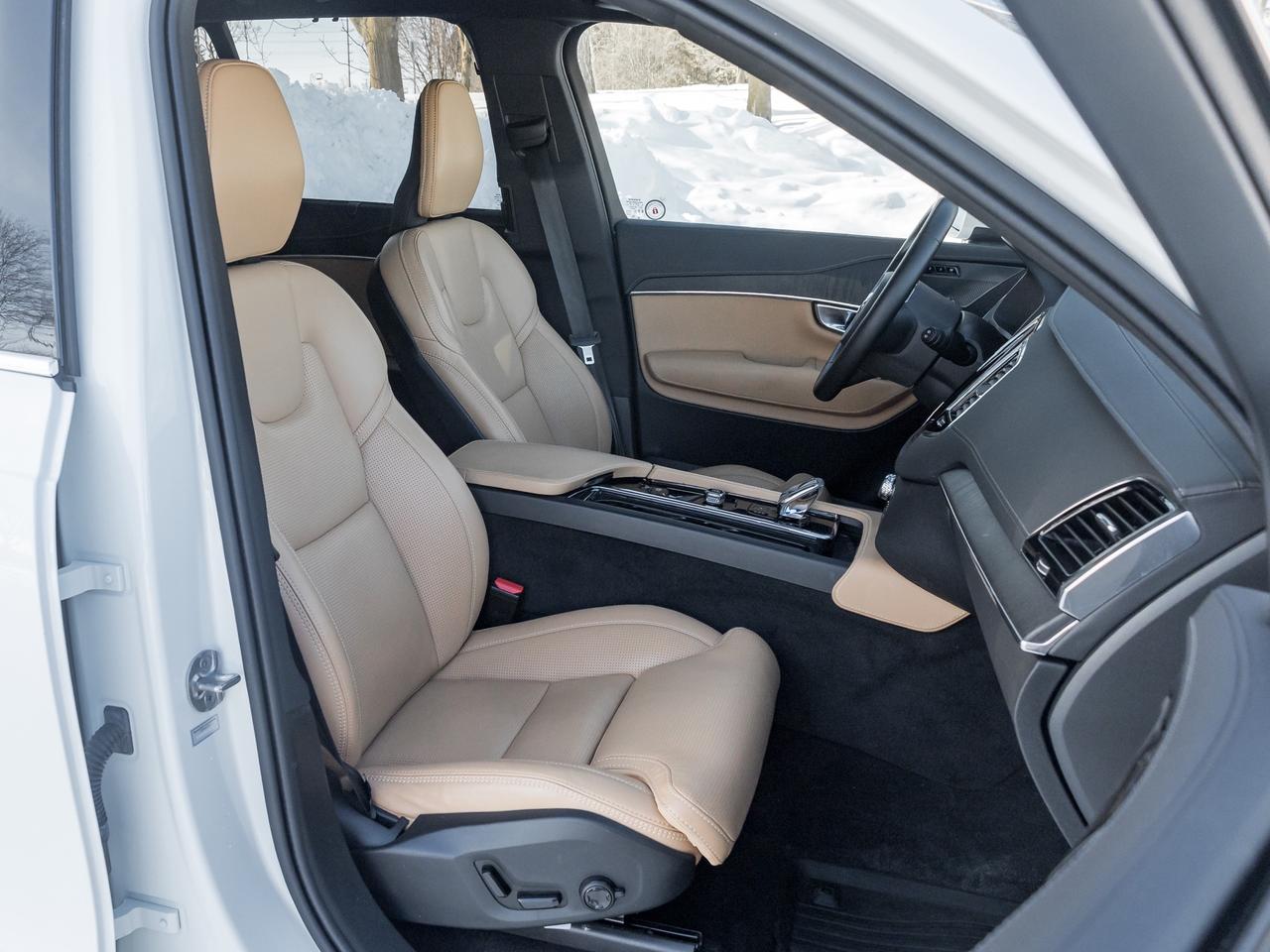 2024 Volvo XC90 Hybrid T8 eAWD PHEV Ultimate 7-Seater TRADE IN  VOLVO CPO Photo