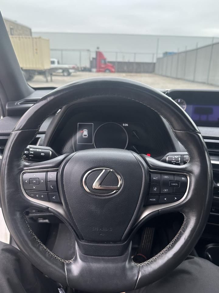 2020 Lexus UX UX 250h CVT/ALLOYS/SUNROOF Photo