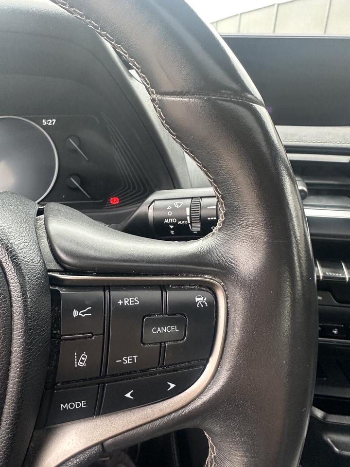 2020 Lexus UX UX 250h CVT/ALLOYS/SUNROOF Photo