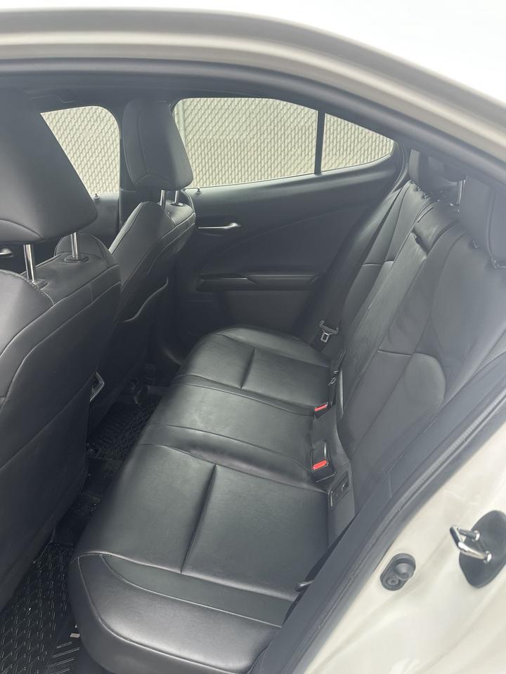 2020 Lexus UX UX 250h CVT/ALLOYS/SUNROOF Photo