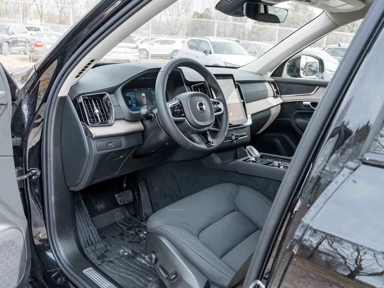 2026 Volvo XC90 B6 AWD Plus Dark Theme  22" ALLOY WHEELS  CPO Photo