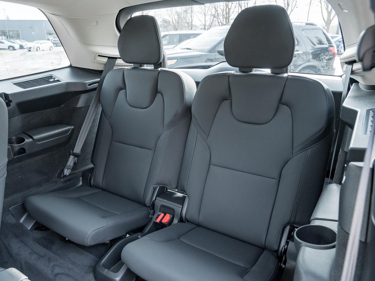 2026 Volvo XC90 B6 AWD Plus Dark Theme  22" ALLOY WHEELS  CPO Photo