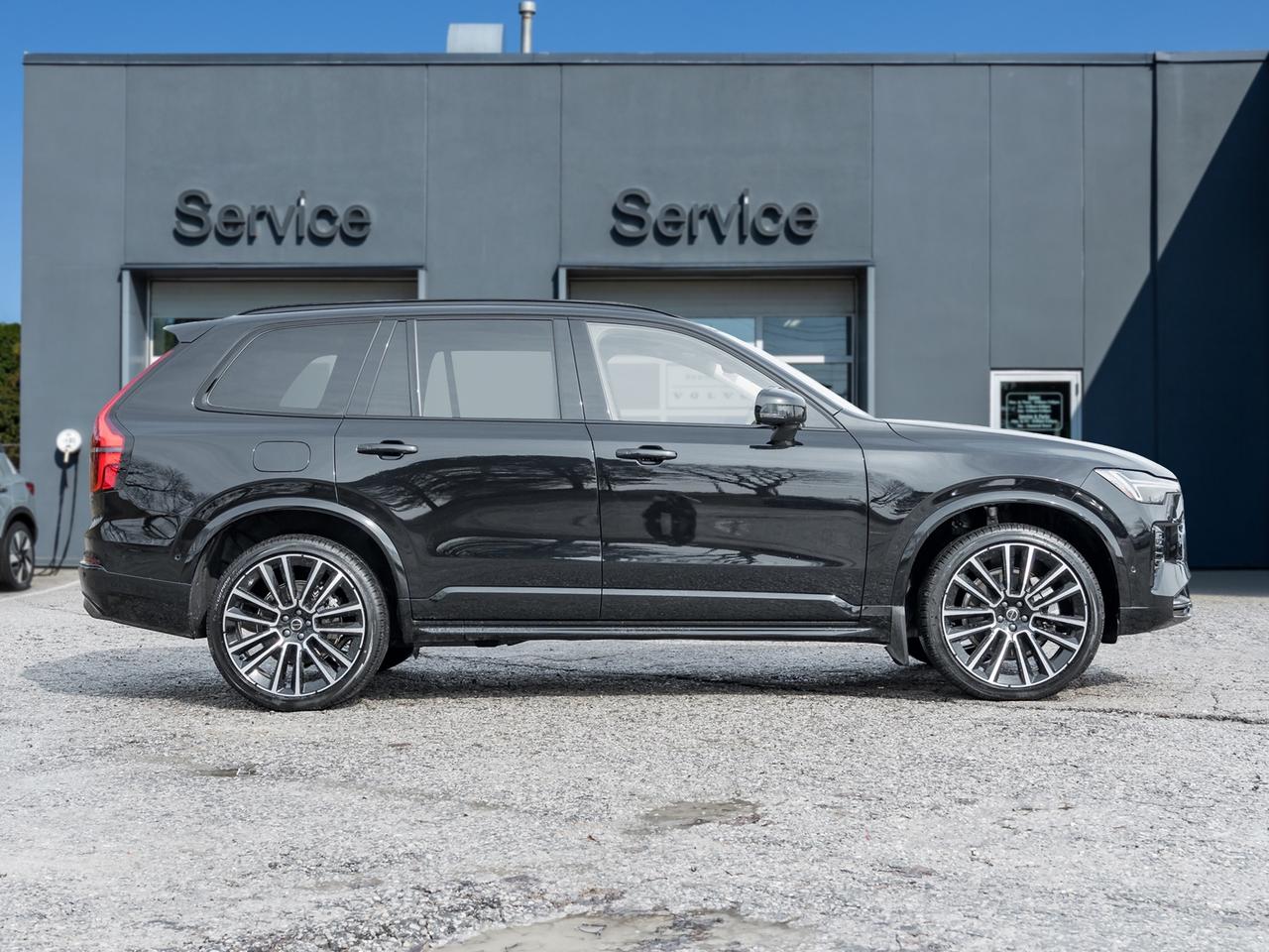 2026 Volvo XC90 B6 AWD Plus Dark Theme  22" ALLOY WHEELS  CPO Photo