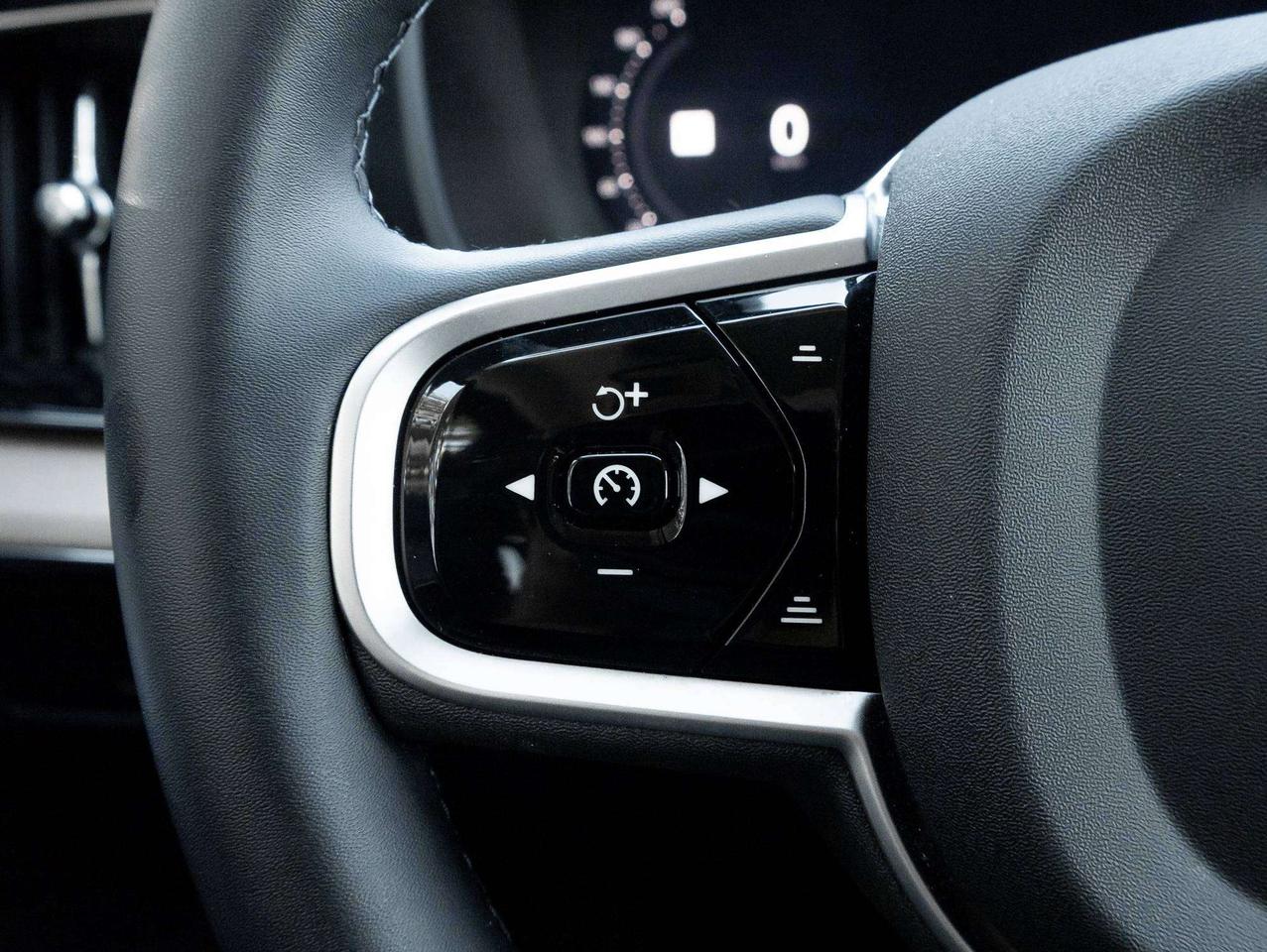 2026 Volvo XC90 B6 AWD Core 7-Seater^Volvo CPO Rate from 2.99%* Photo