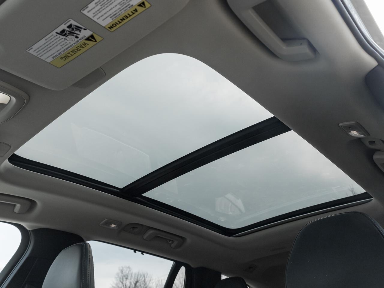 2026 Volvo XC90 B6 AWD Ultra Bright Theme 6-SEATER  HARMAN KARDON Photo