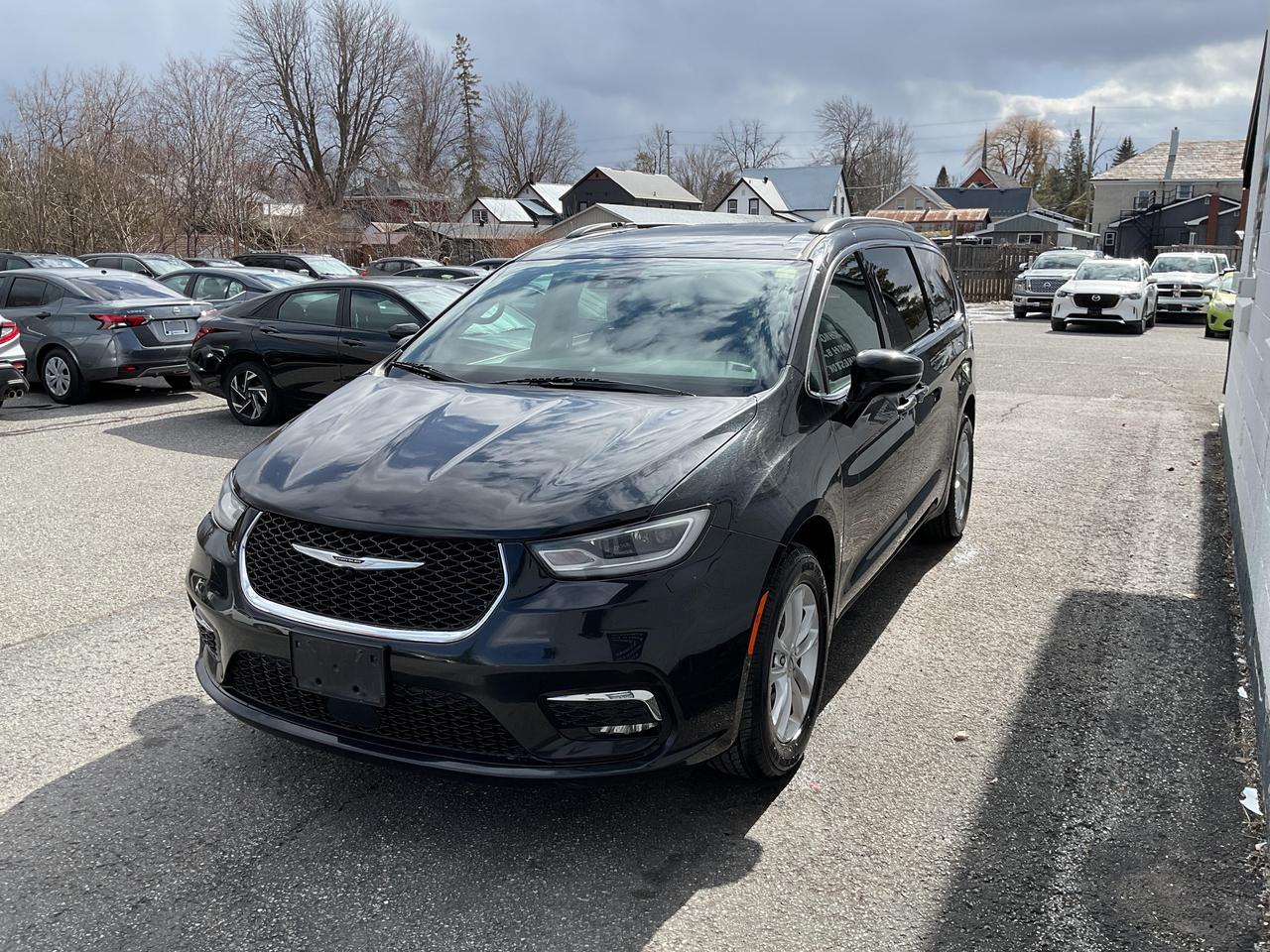 2022 Chrysler Pacifica Touring All-Wheel Drive Passenger Van Photo