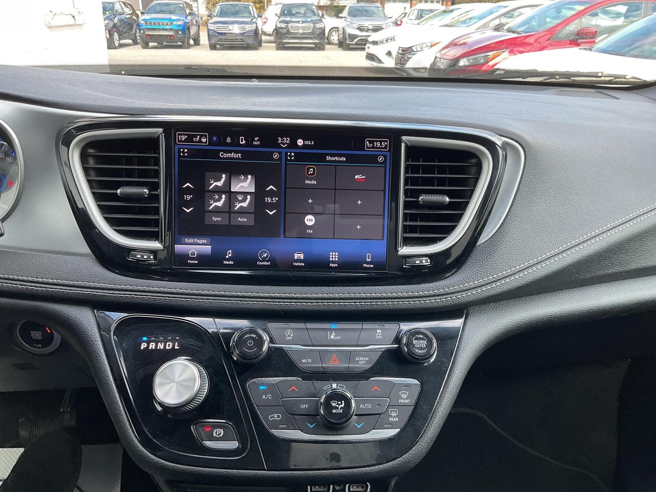 2022 Chrysler Pacifica Touring All-Wheel Drive Passenger Van Photo