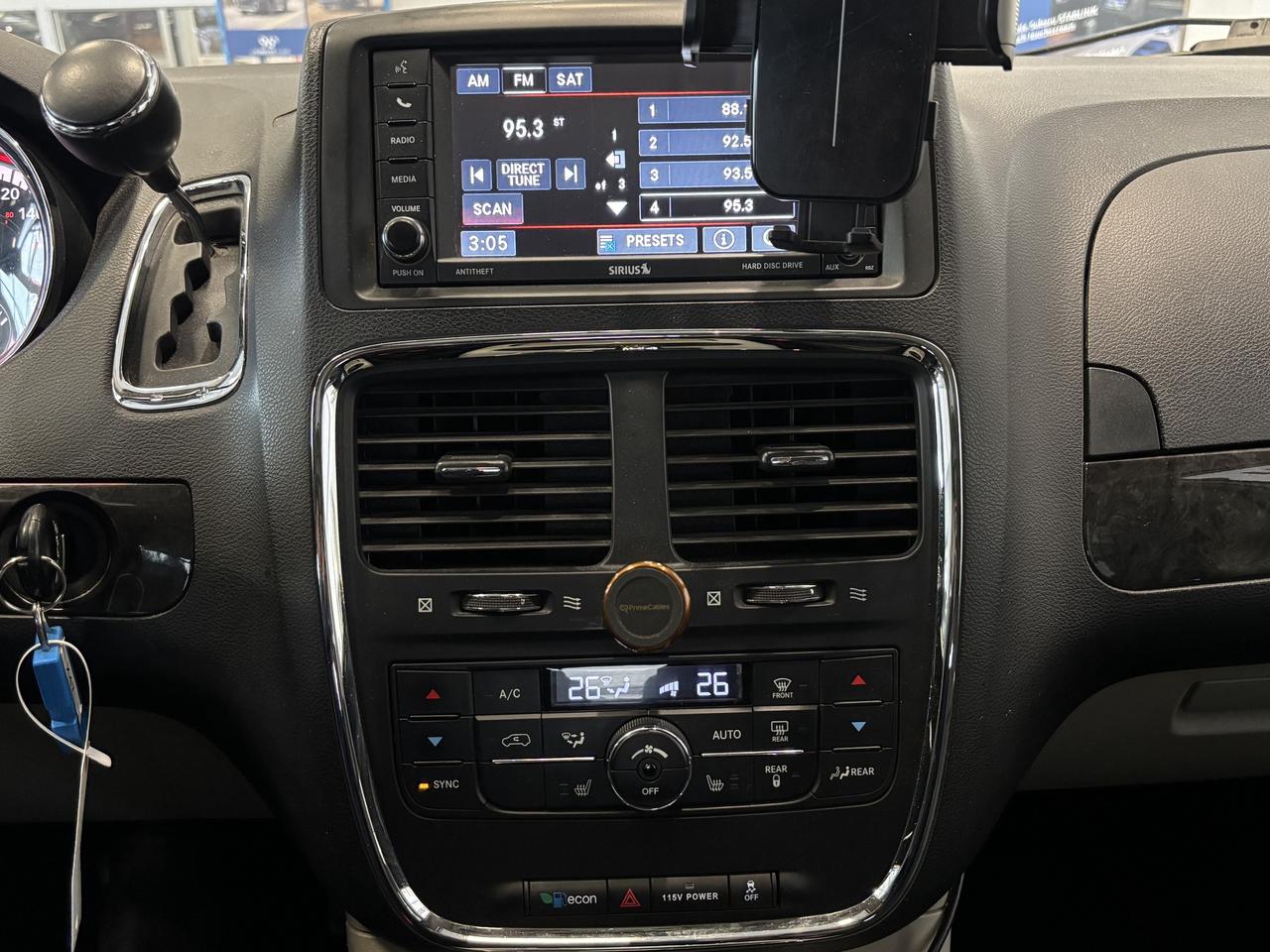 2014 Dodge Grand Caravan CREW   STOWNGO   LEATHER   2SETS RIMS  CAM SUNROOF Photo