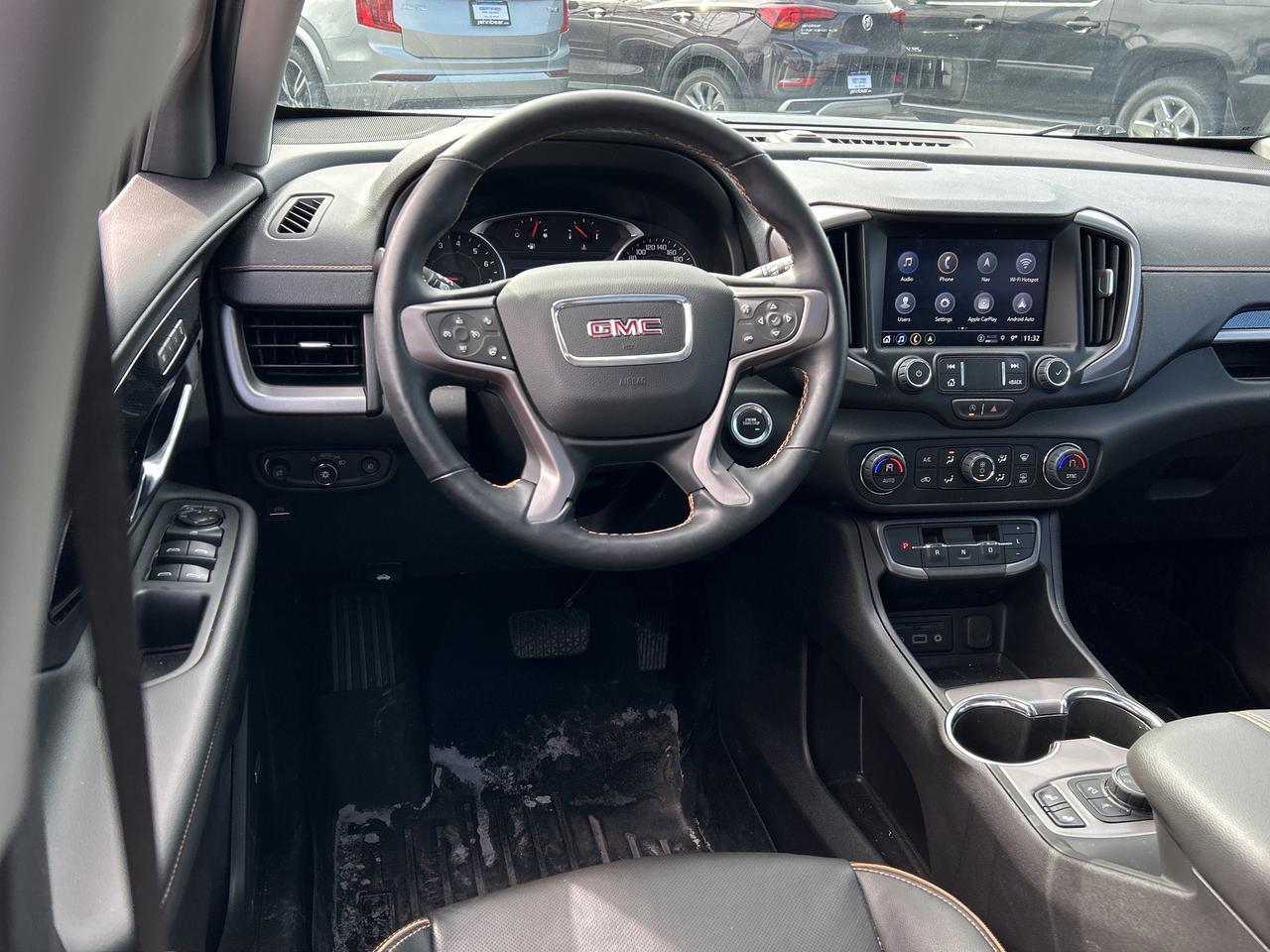 2024 GMC Terrain AWD 4dr AT4 Photo