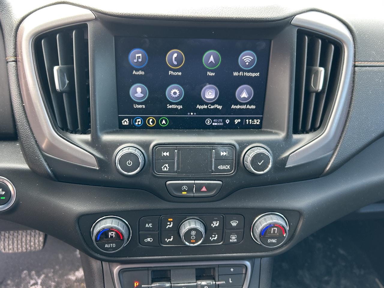 2024 GMC Terrain AWD 4dr AT4 Photo