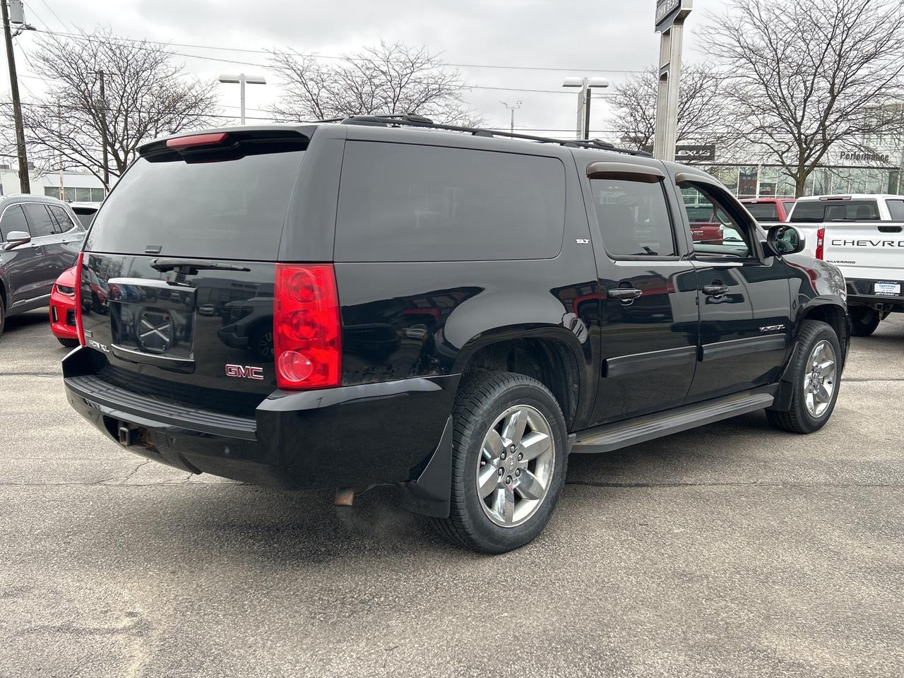 2010 GMC Yukon XL SLT Photo
