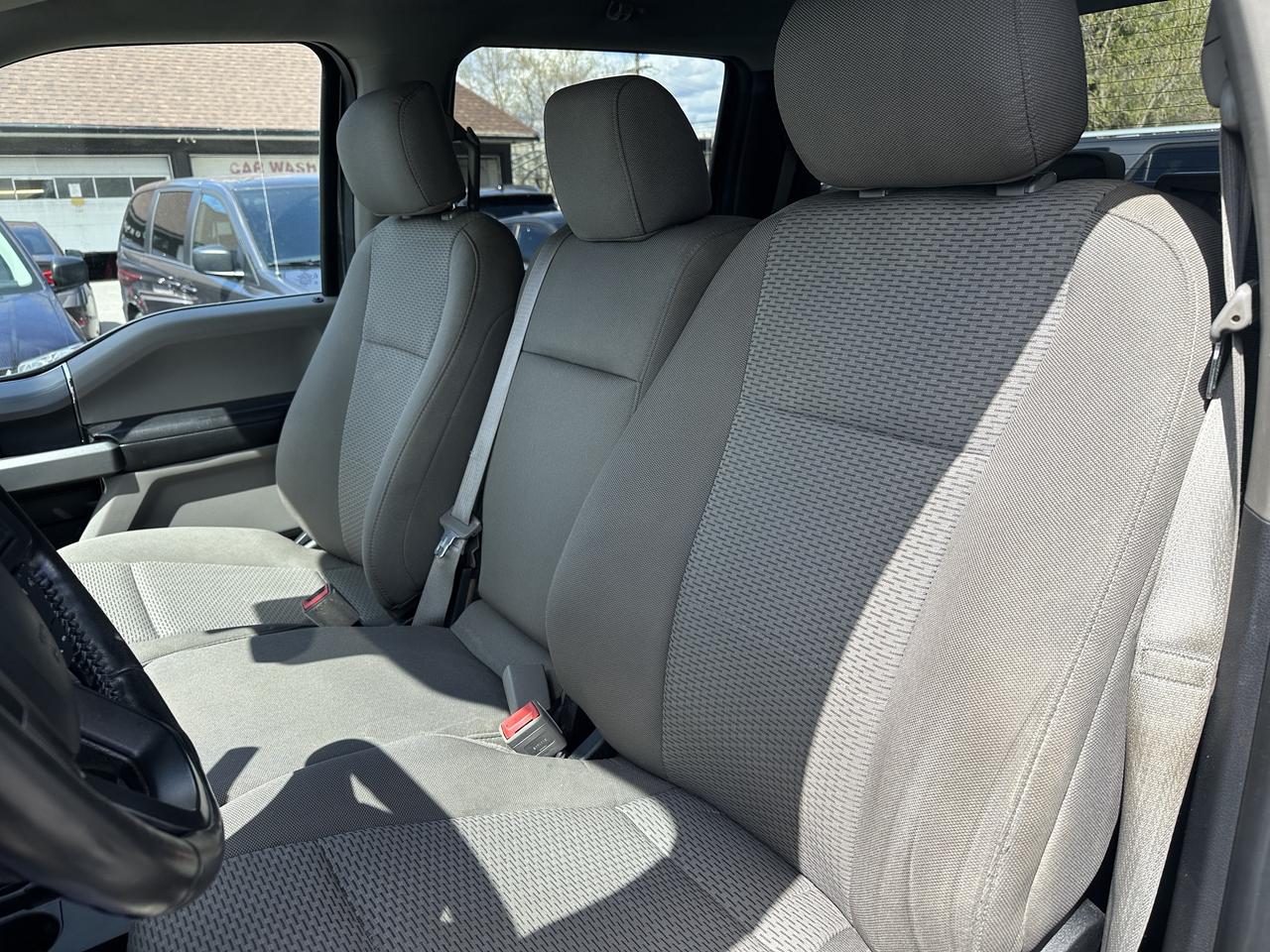 2018 Ford F-150 XTR 5.0L SUPERCREW *ONE OWNER* NEW BRAKES* Photo