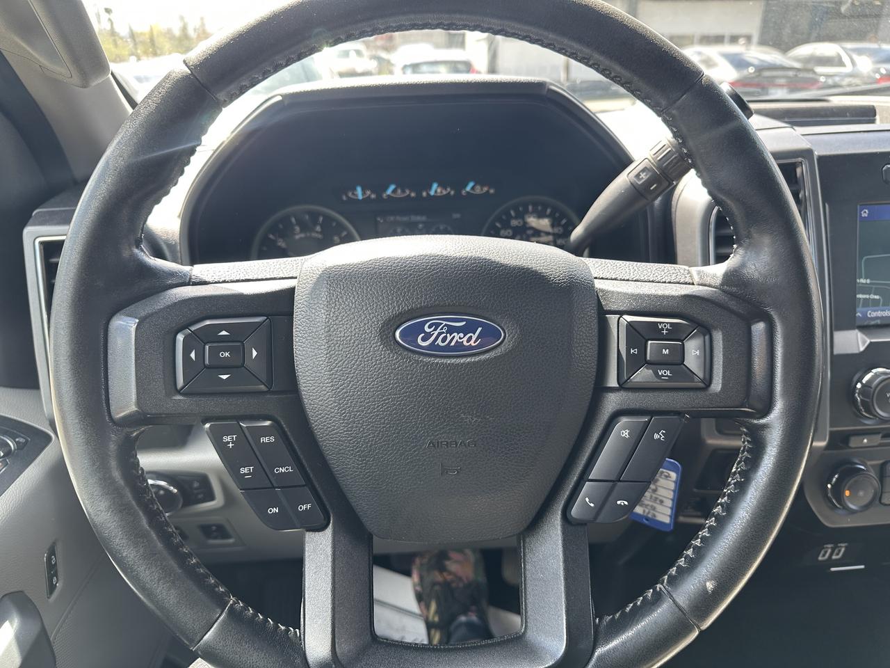 2018 Ford F-150 XTR 5.0L SUPERCREW *ONE OWNER* NEW BRAKES* Photo