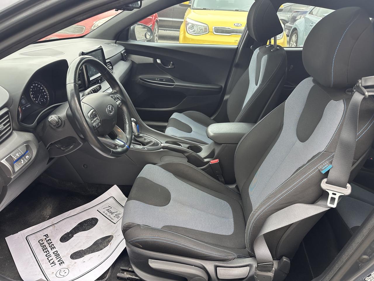2020 Hyundai Veloster Luxury **ONE OWNER** Photo