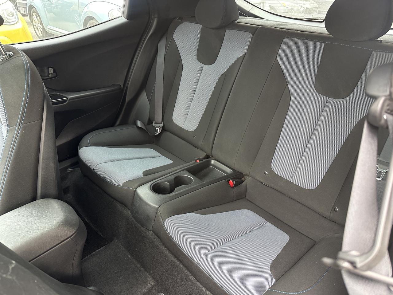 2020 Hyundai Veloster Luxury **ONE OWNER** Photo