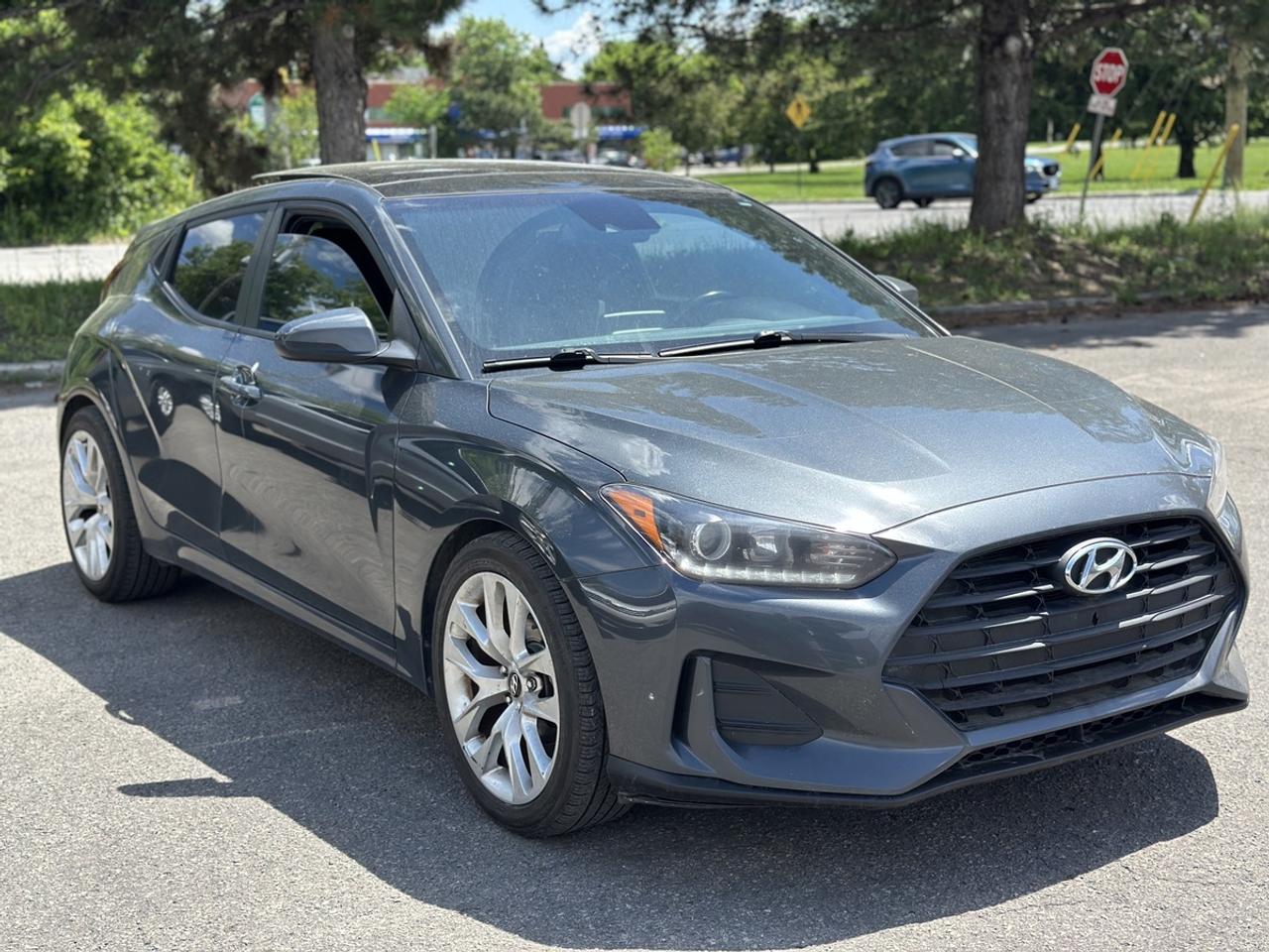 2020 Hyundai Veloster Luxury **ONE OWNER** Photo