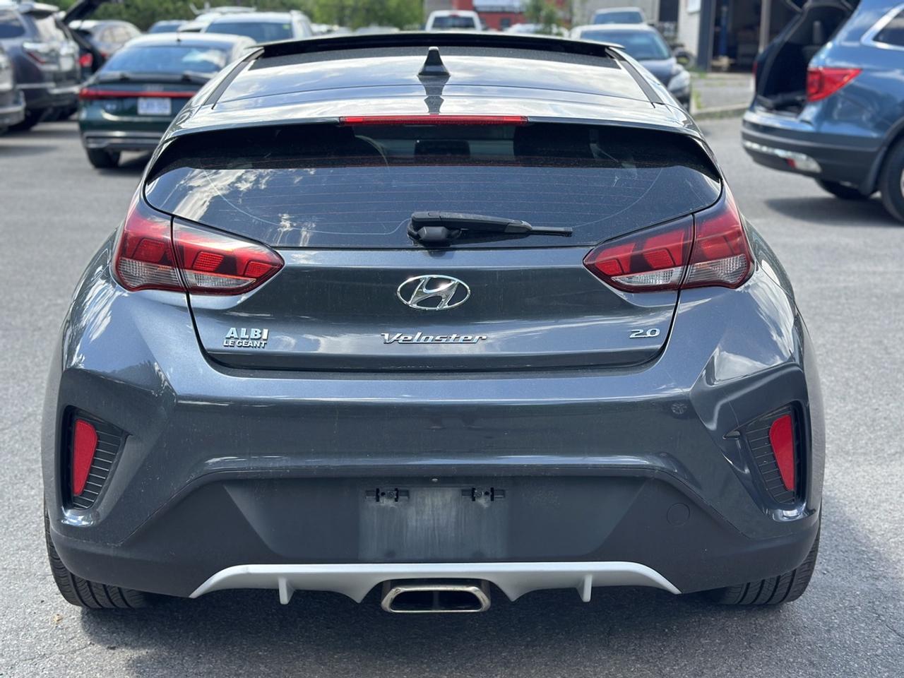2020 Hyundai Veloster Luxury **ONE OWNER** Photo