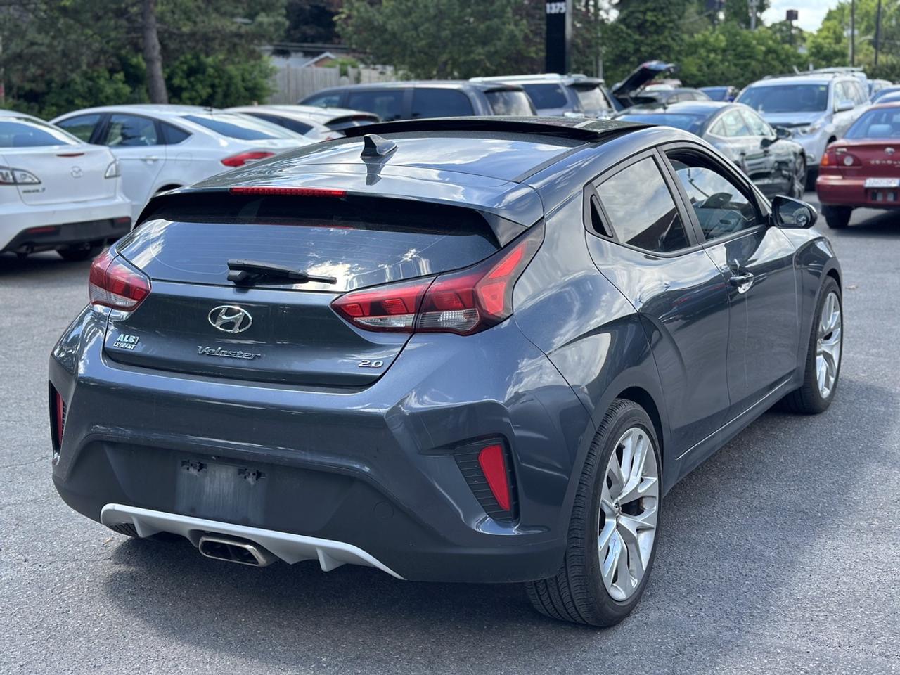 2020 Hyundai Veloster Luxury **ONE OWNER** Photo
