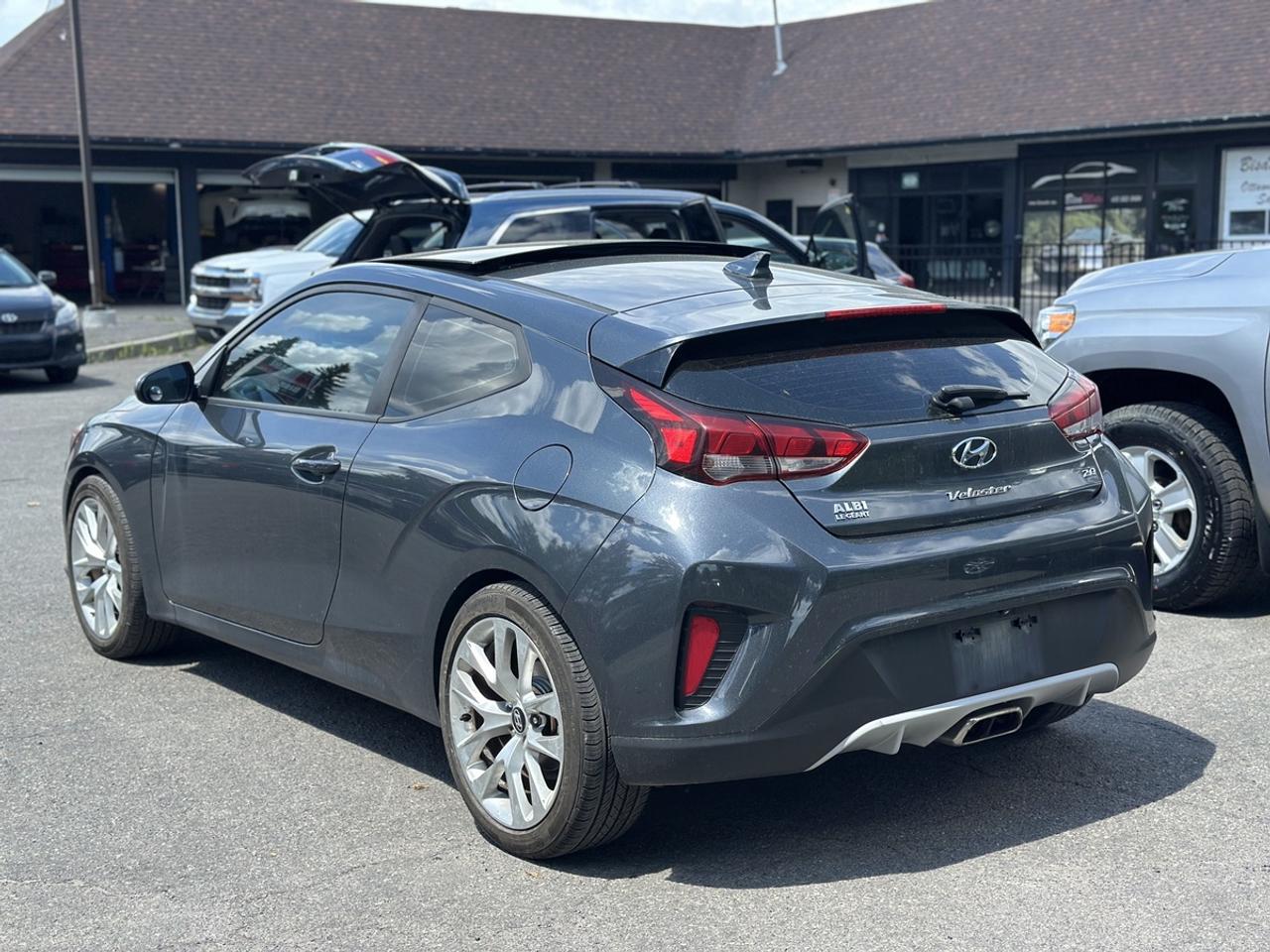 2020 Hyundai Veloster Luxury **ONE OWNER** Photo