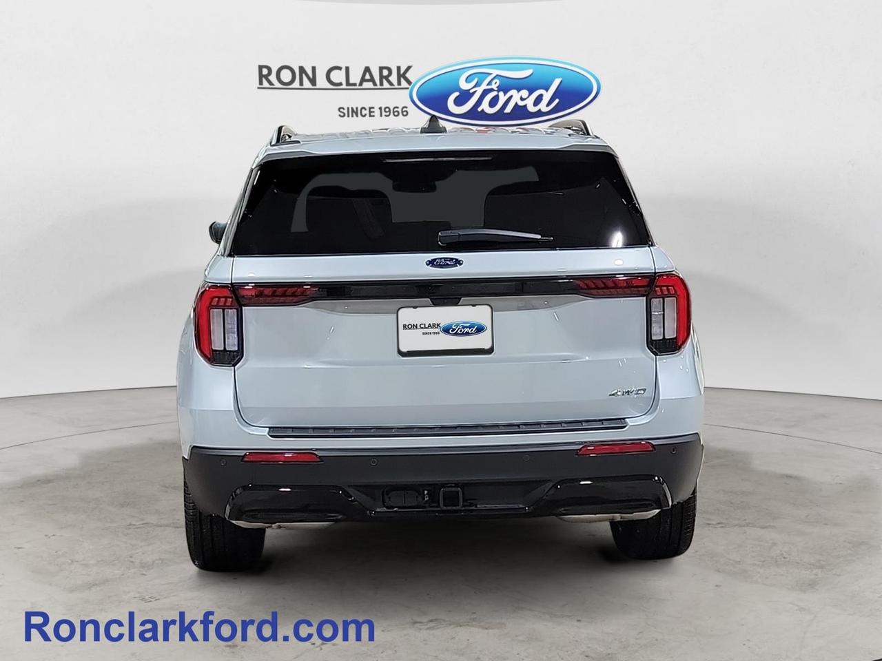 2026 Ford Explorer ST-Line 4dr 4x4 Photo