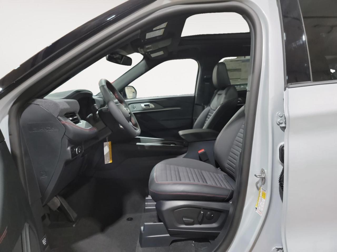 2026 Ford Explorer ST-Line 4dr 4x4 Photo