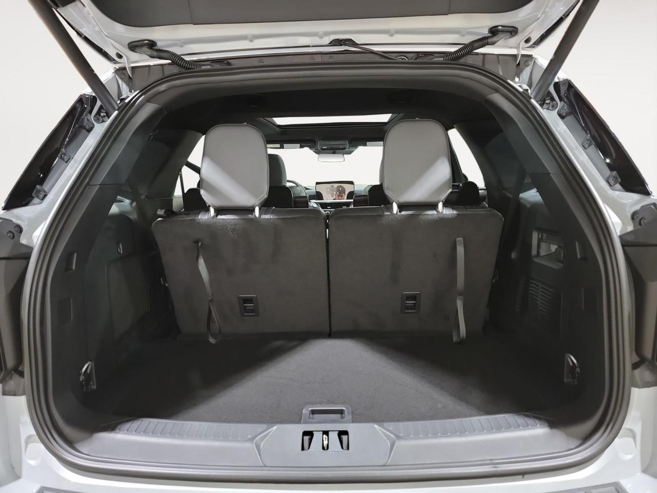 2026 Ford Explorer ST-Line 4dr 4x4 Photo