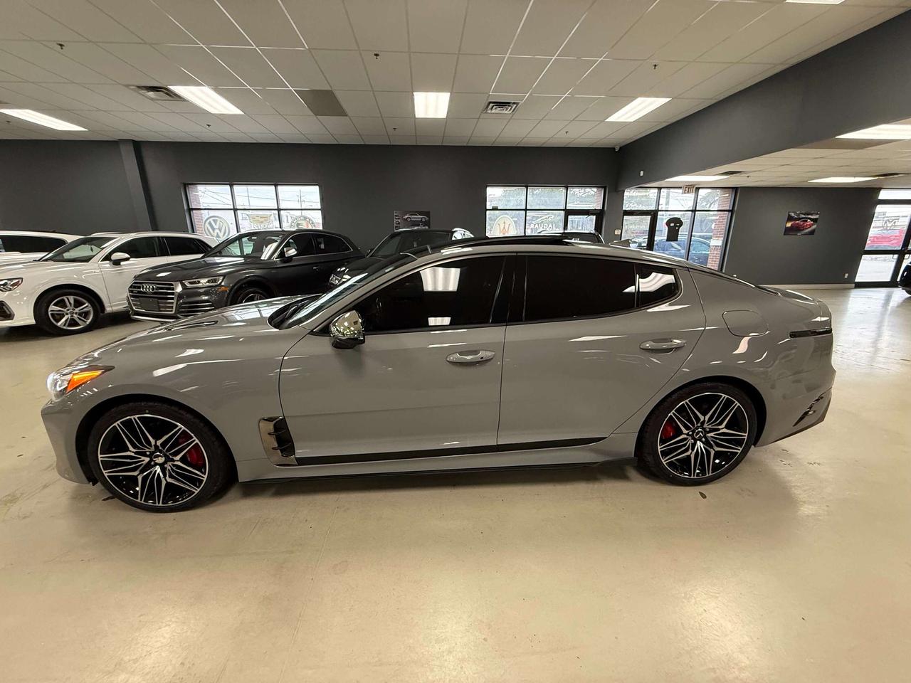 2022 Kia Stinger GT ELITE Photo