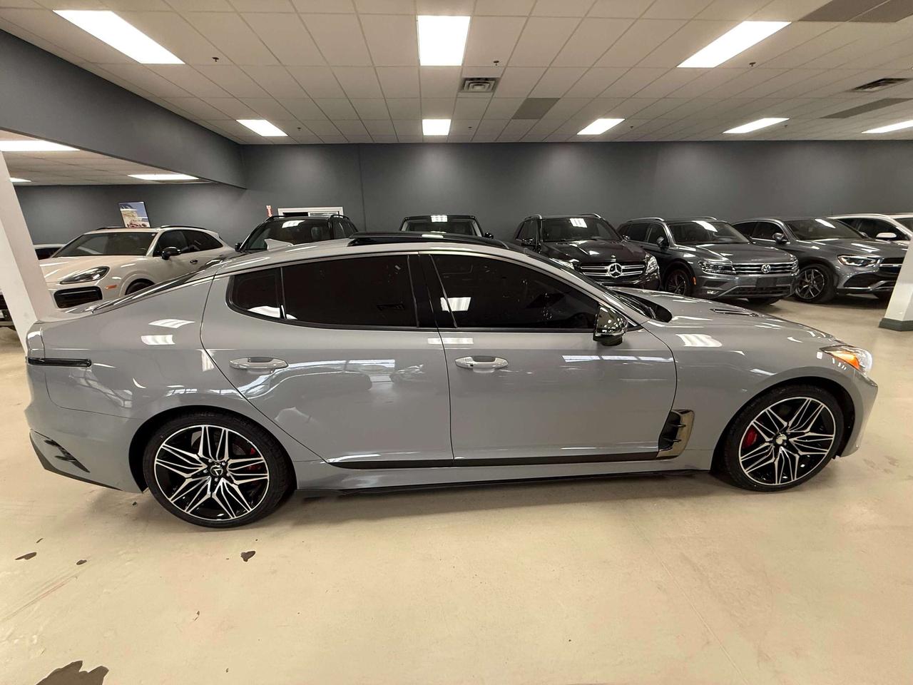 2022 Kia Stinger GT ELITE Photo