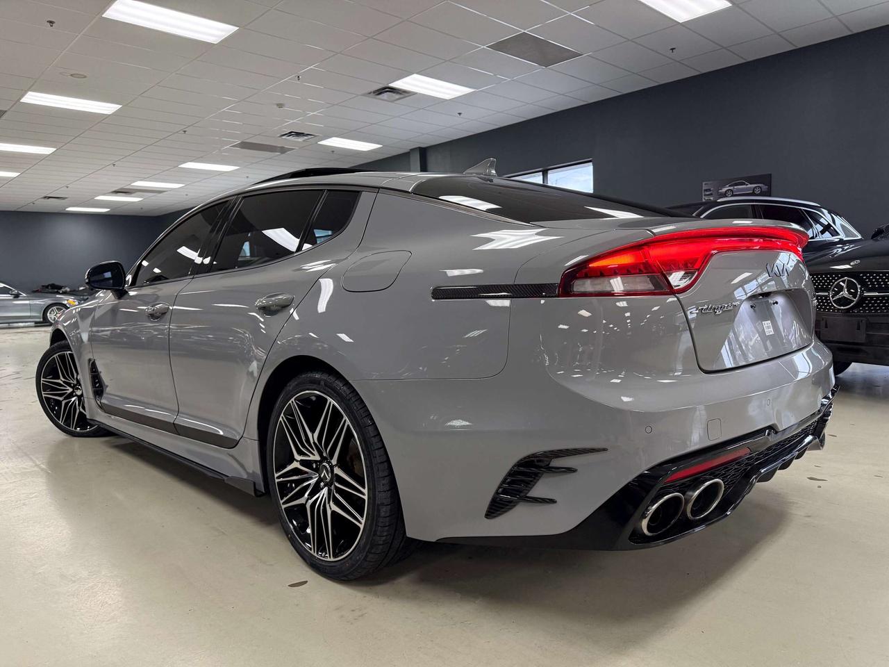 2022 Kia Stinger GT ELITE Photo