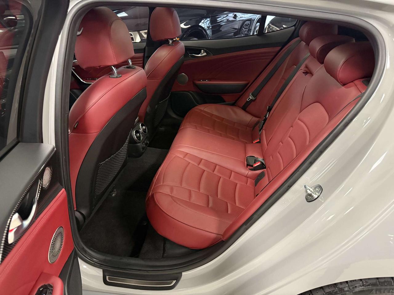 2022 Kia Stinger GT ELITE Photo