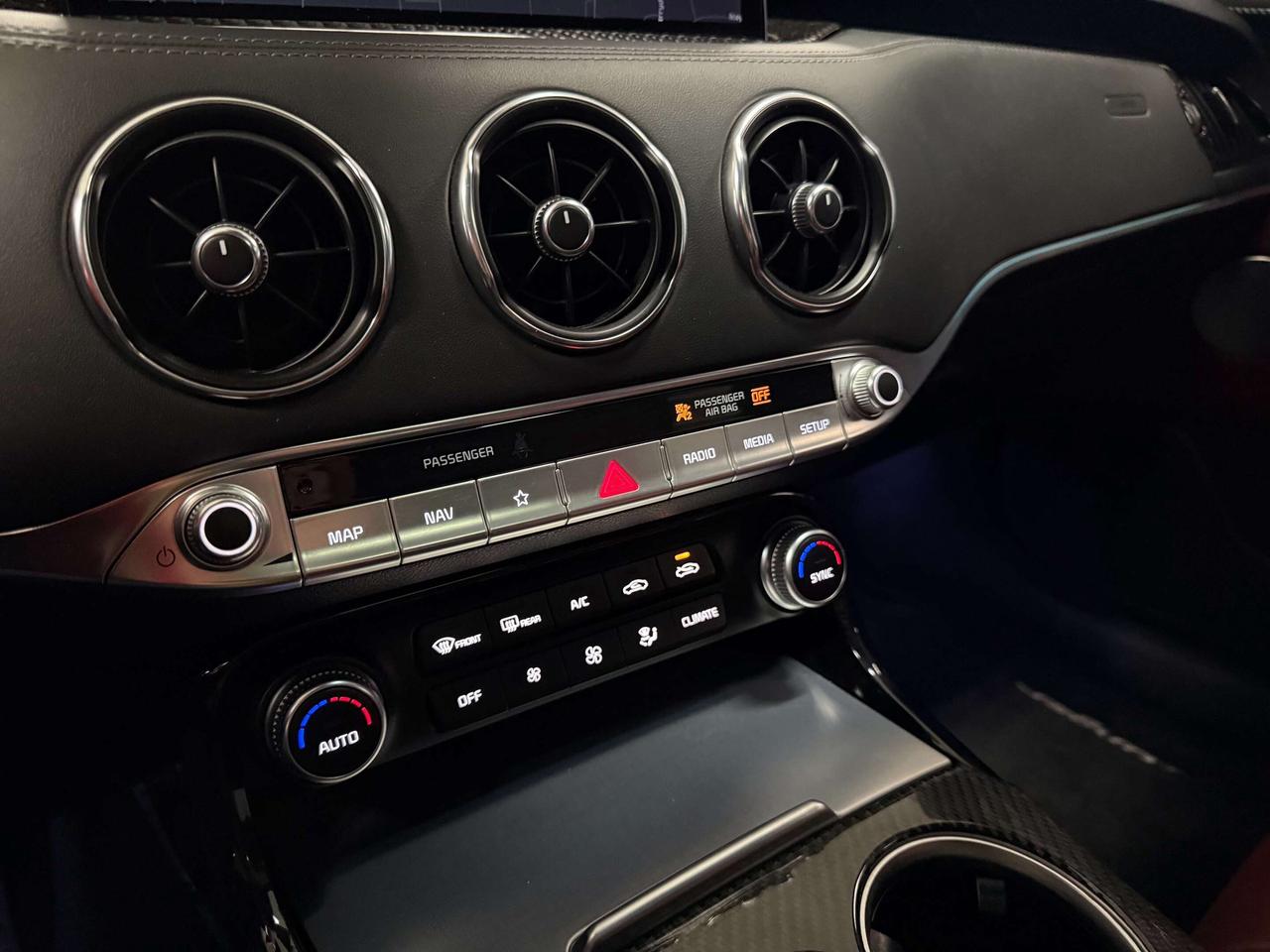 2022 Kia Stinger GT ELITE Photo