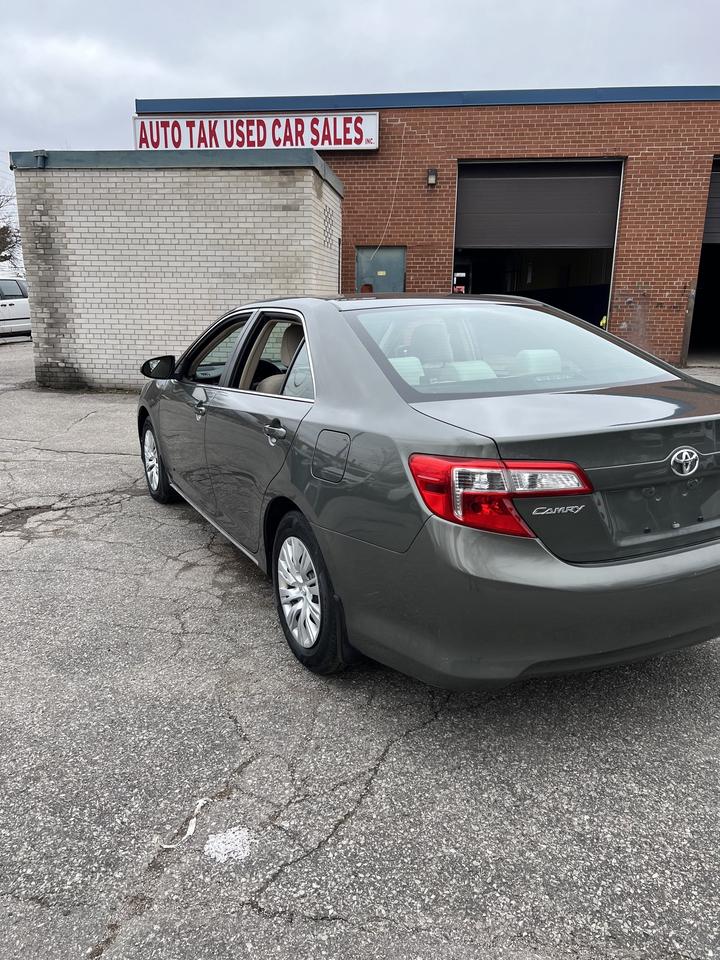 2012 Toyota Camry 4dr Sdn I4 Auto LE bluetooth ac 4 cylinder Photo