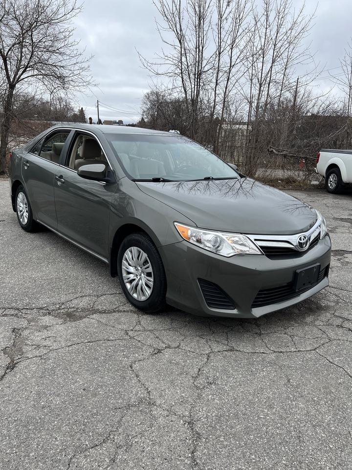 2012 Toyota Camry 4dr Sdn I4 Auto LE bluetooth ac 4 cylinder Photo