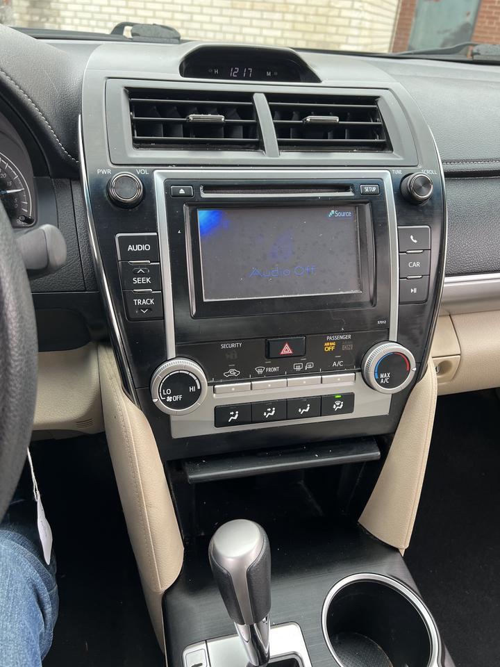 2012 Toyota Camry 4dr Sdn I4 Auto LE bluetooth ac 4 cylinder Photo